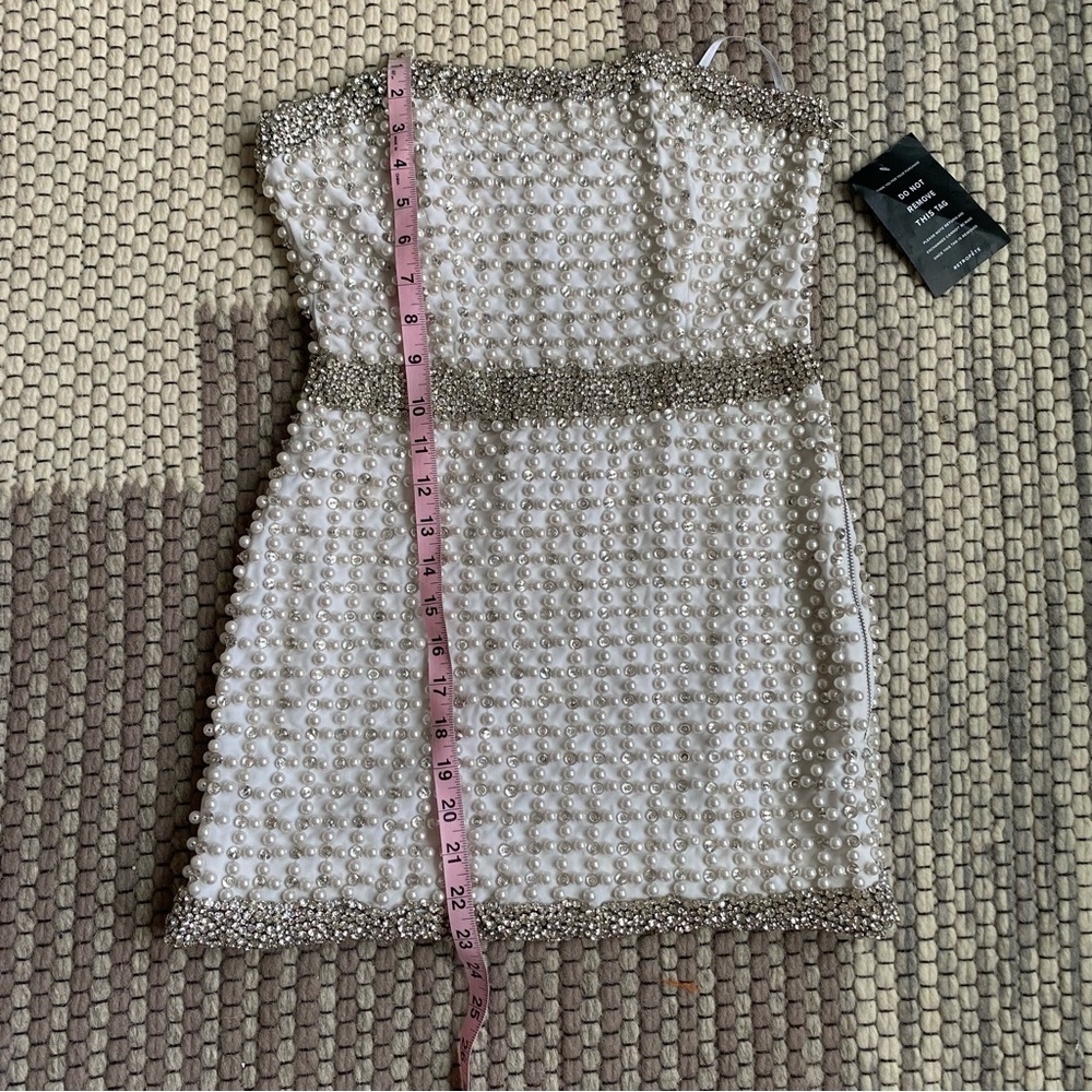 NWT Retrofête Heather Pearl Mini Dress in White/Silver Size XS - Picture 8 of 9